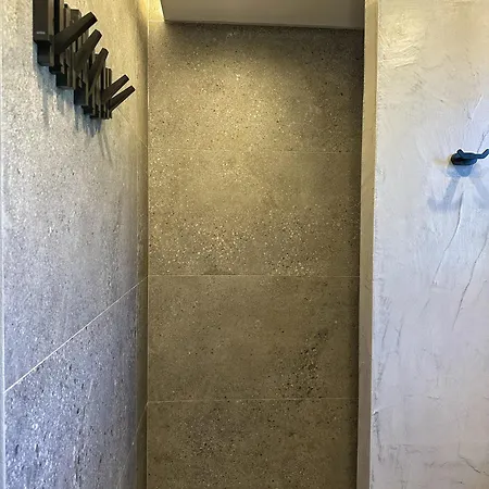 Filoxenia Luxury & Апартаменты Закинтос